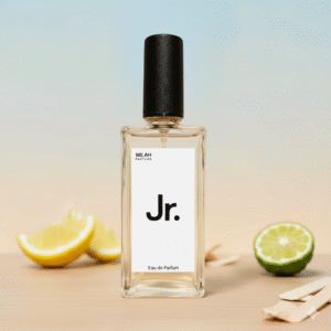 Botella del perfume JR, fragancia masculina juvenil y moderna de Milah Parfums.